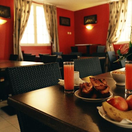 Hotel Spa Le Relais Du Bellay มองทรอย-เบเลย์ ภายนอก รูปภาพ