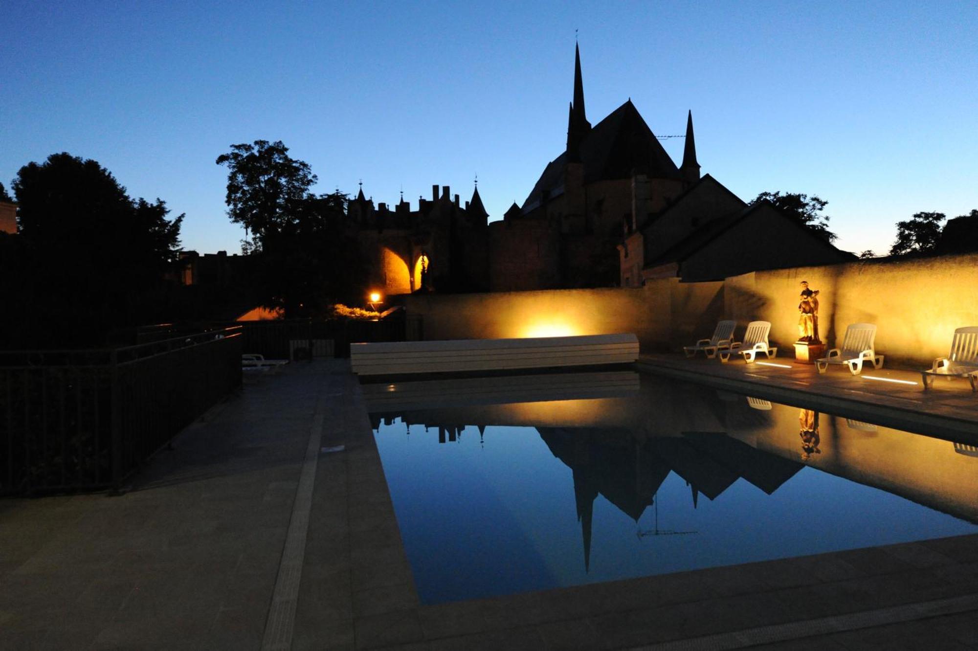 Hotel Spa Le Relais Du Bellay มองทรอย-เบเลย์ ภายนอก รูปภาพ