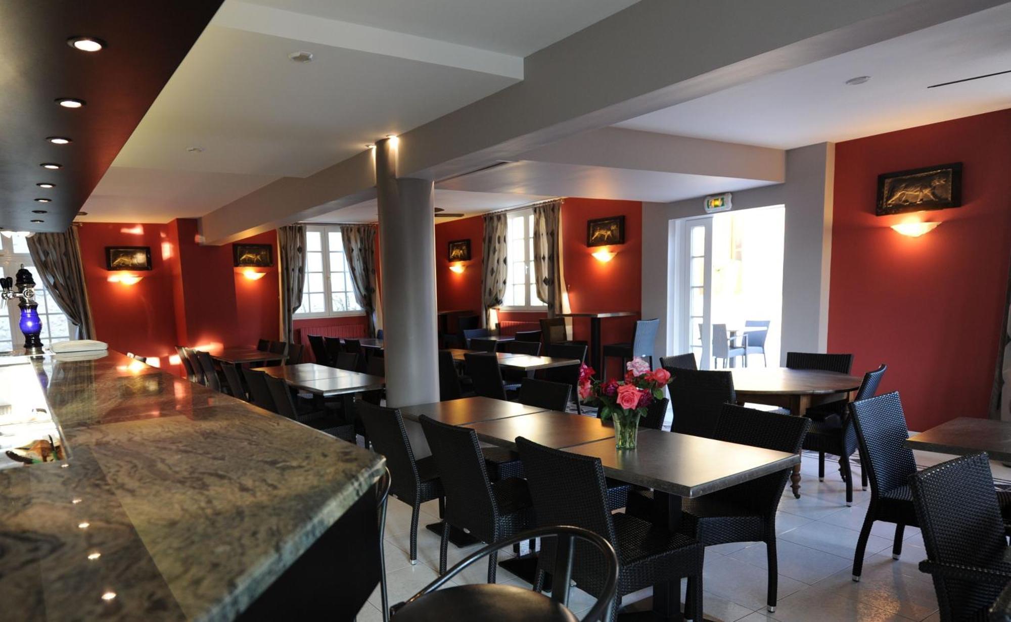 Hotel Spa Le Relais Du Bellay มองทรอย-เบเลย์ ภายนอก รูปภาพ