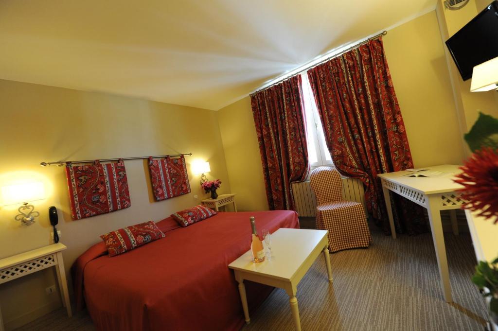 Hotel Spa Le Relais Du Bellay มองทรอย-เบเลย์ ห้อง รูปภาพ