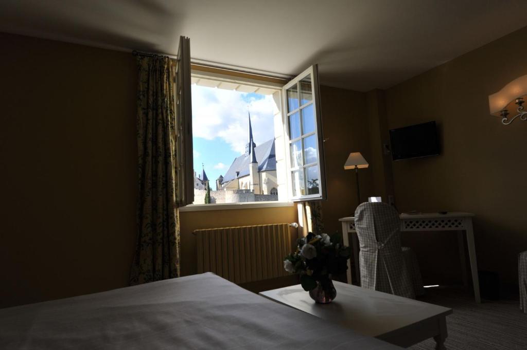 Hotel Spa Le Relais Du Bellay มองทรอย-เบเลย์ ห้อง รูปภาพ