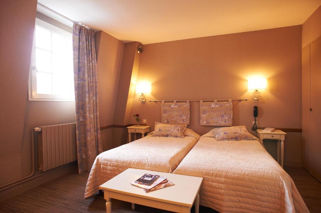 Hotel Spa Le Relais Du Bellay มองทรอย-เบเลย์ ห้อง รูปภาพ