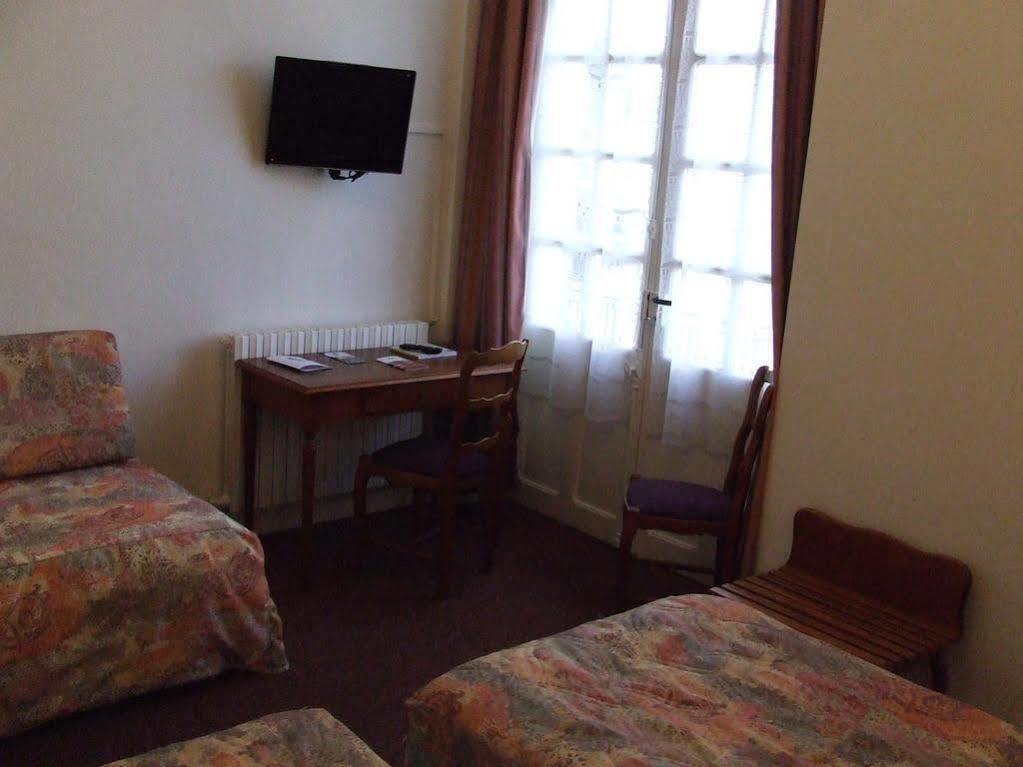 Hotel Spa Le Relais Du Bellay มองทรอย-เบเลย์ ภายนอก รูปภาพ